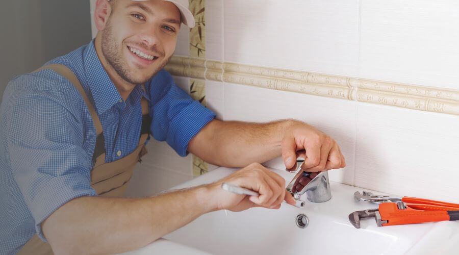 Handle or spout repair in Yutan, NE
